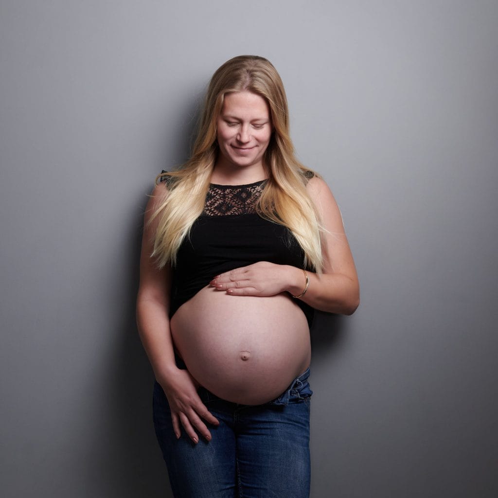 photo maternité femme studio